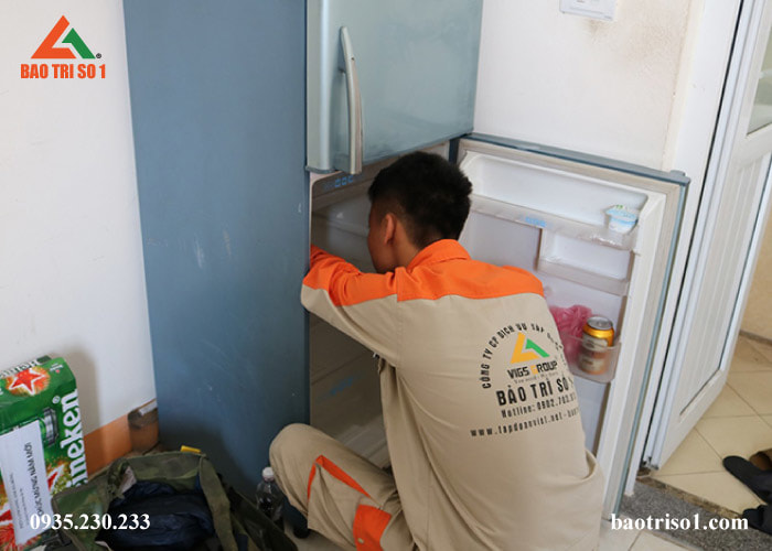 Tủ lạnh đã được hoạt động bình thường sau khi khi kỹ thuật viên khắc phục xong Tủ lạnh đã được hoạt động bình thường sau khi khi kỹ thuật viên khắc phục xong