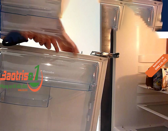 Quy trình sửa chữa tủ lạnh Electrolux tại nhà của Bảo Trì Số 1