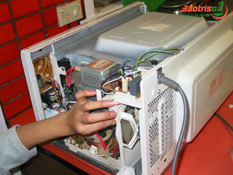 Lý do chọn dịch vụ sửa chữa lò vi sóng Electrolux Bảo Trì Số 1