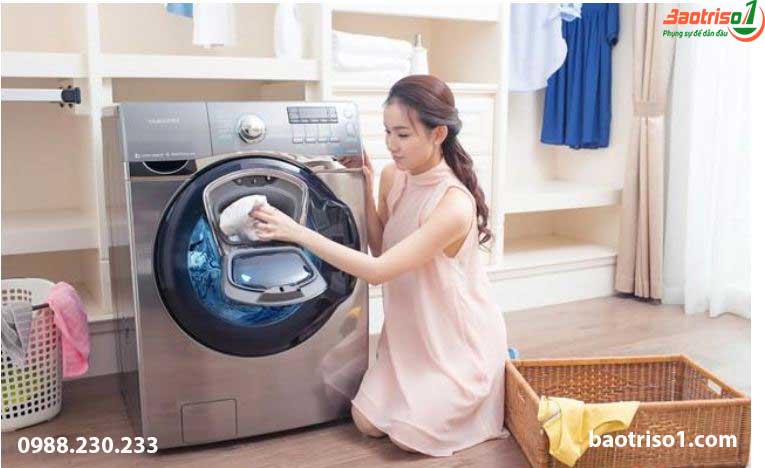 Máy giặt SamSung vệ sinh máy giặt samsung, công tắc cửa bị ngẹt không mở ra được