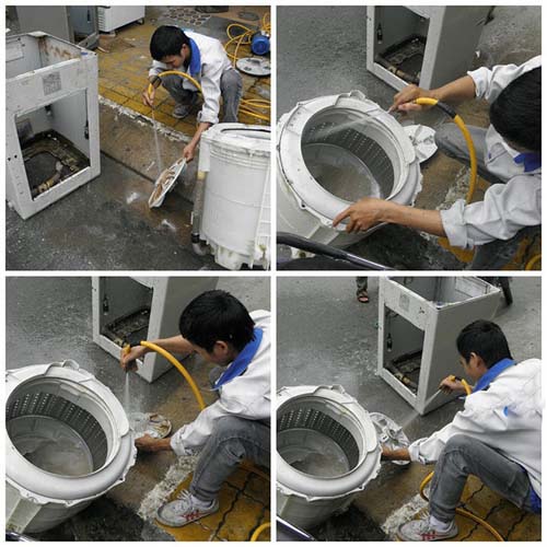 Kỹ thuật Bảo Trì Số 1 tiến hành vệ sinh máy giặt SamSung tại nhà khách hàng