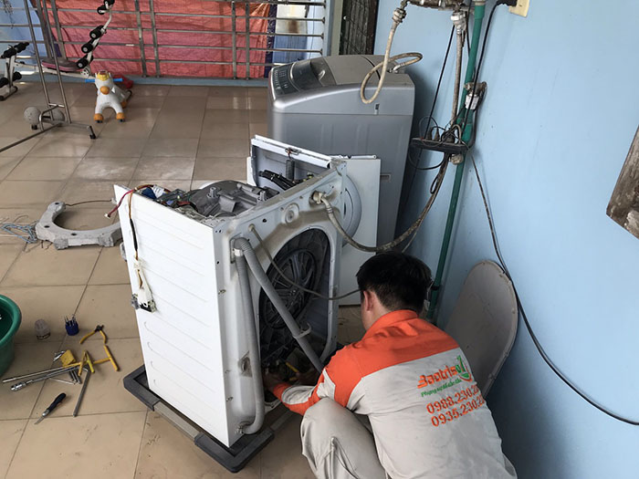Bảo Trì Số 1 - sửa máy giặt Electrolux mất nguồn uy tín, giá rẻ
