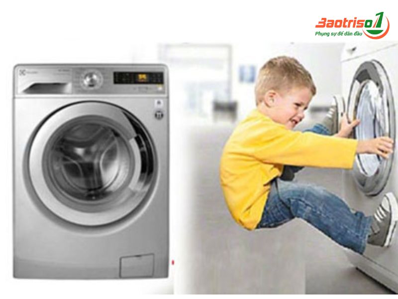 Nguyên nhân máy giặt Electrolux không mở được cửa