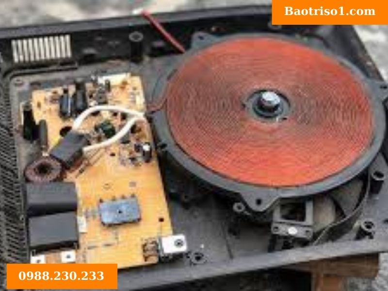 Dấu hiệu nhận biết cần sửa bếp từ nổ cầu chì