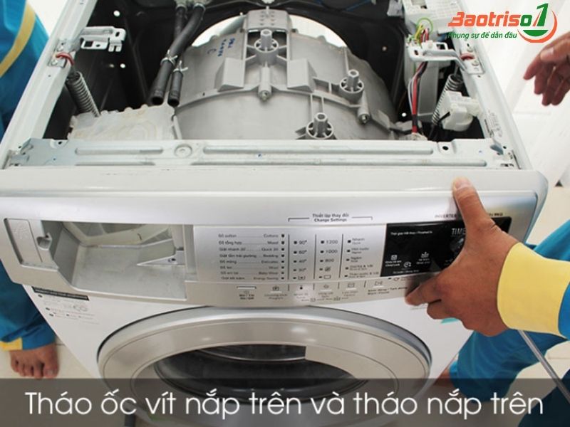 Tháo máy giặt để vệ sinh