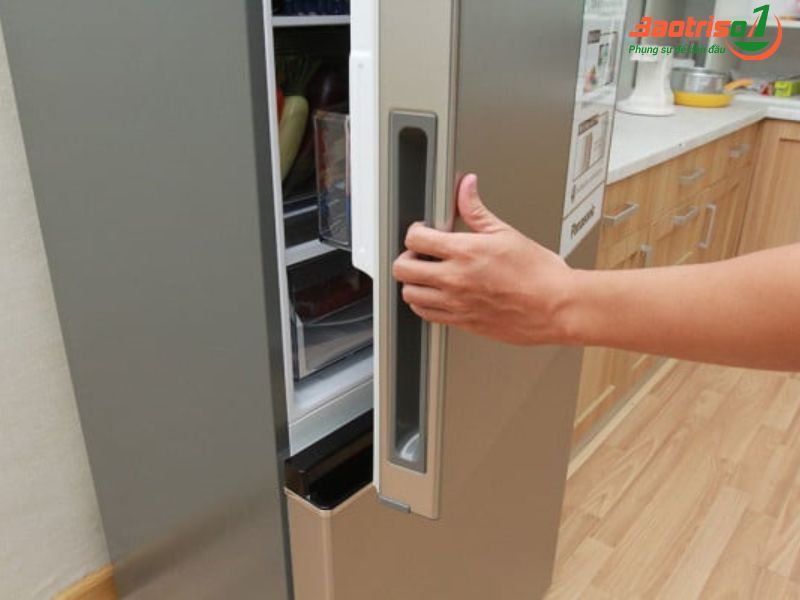 Baotriso1 - địa chỉ sửa tủ lạnh Samsung nháy đèn uy tín