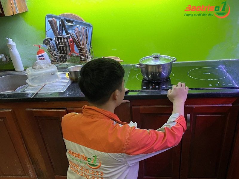Vì sao chọn địa chỉ sửa bếp từ tại Lạc Long Quân Baotriso1?