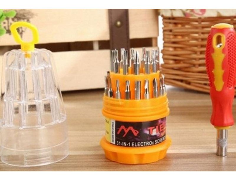 Chuẩn bị dụng cụ thiết yếu để tháo lắp vòi máy giặt 
