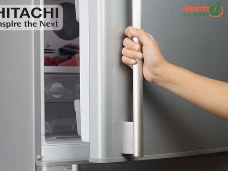 Baotriso1 - Dịch vụ sửa tủ lạnh Hitachi báo lỗi F1 06 đáng tin cậy