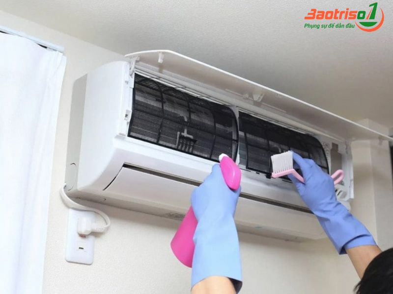 Bao lâu phải vệ sinh điều hòa Aqua để máy luôn bền và mát sâu?