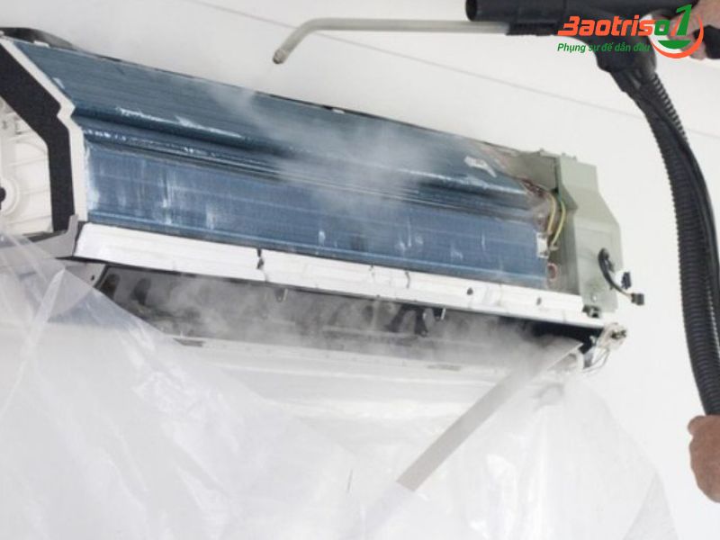 Hướng dẫn cách tháo vệ sinh điều hòa Toshiba đơn giản tại nhà 